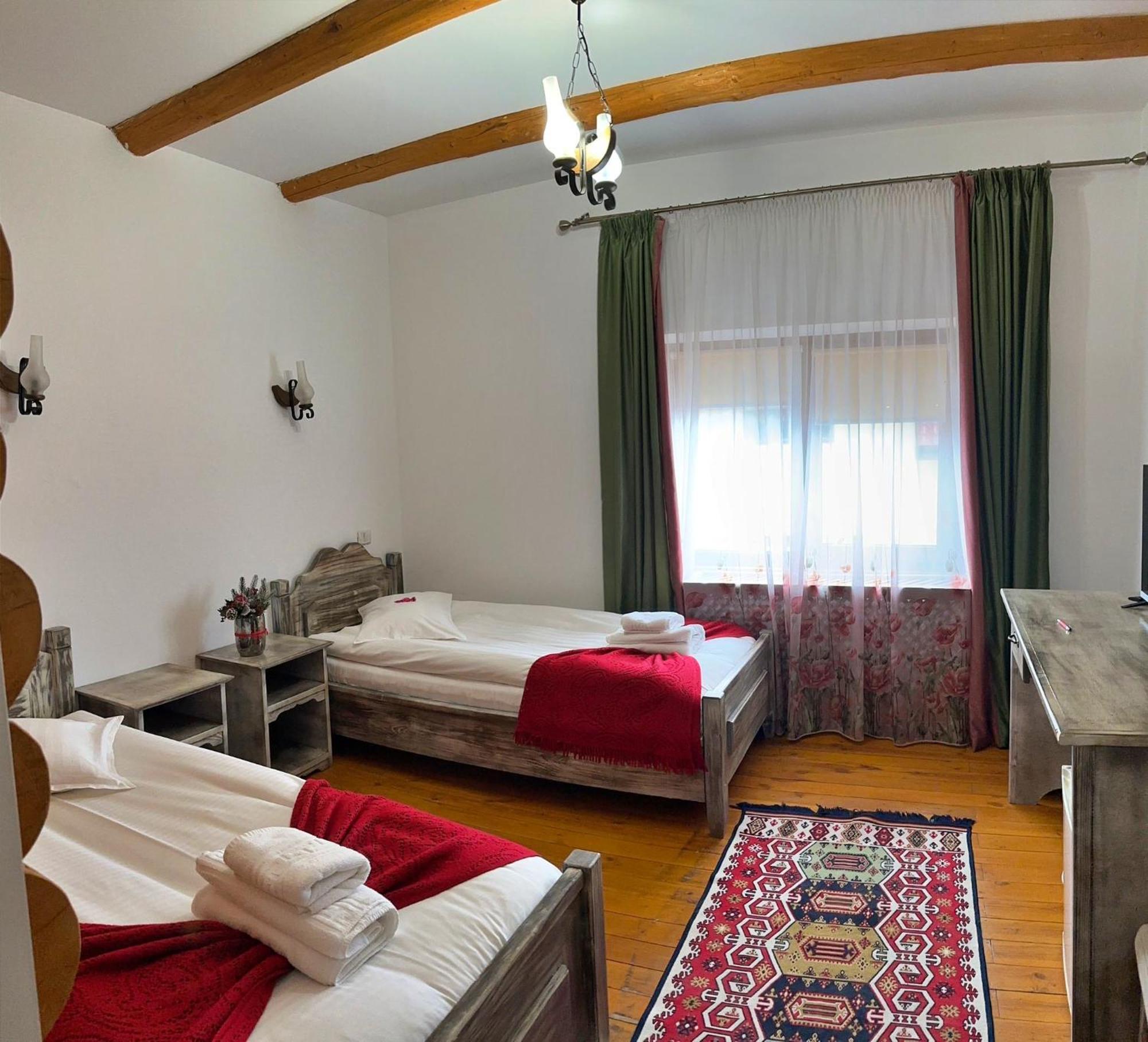 Domeniul Haiducilor Bucovina Suceava Buitenkant foto