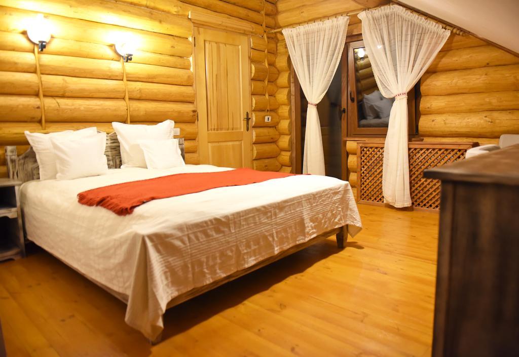 Domeniul Haiducilor Bucovina Suceava Buitenkant foto