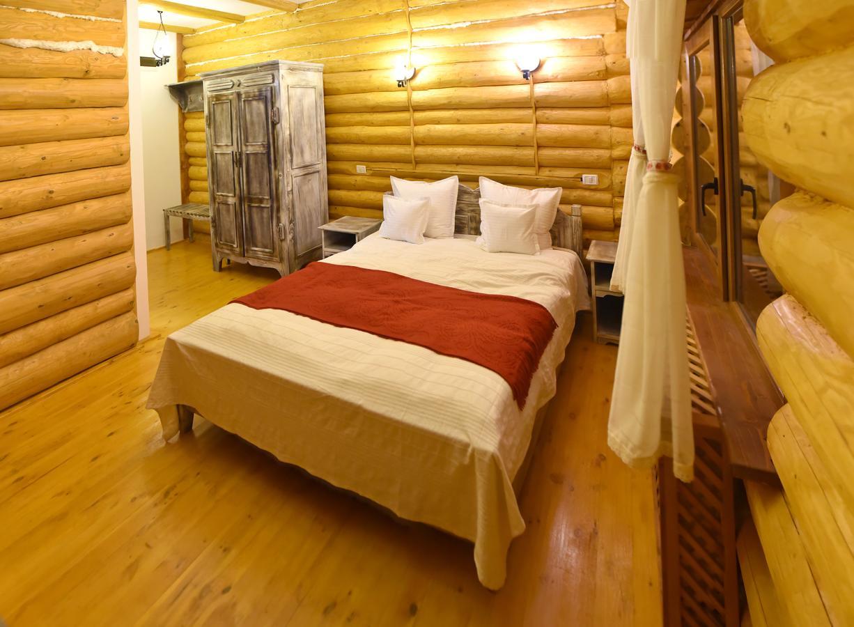 Domeniul Haiducilor Bucovina Suceava Buitenkant foto
